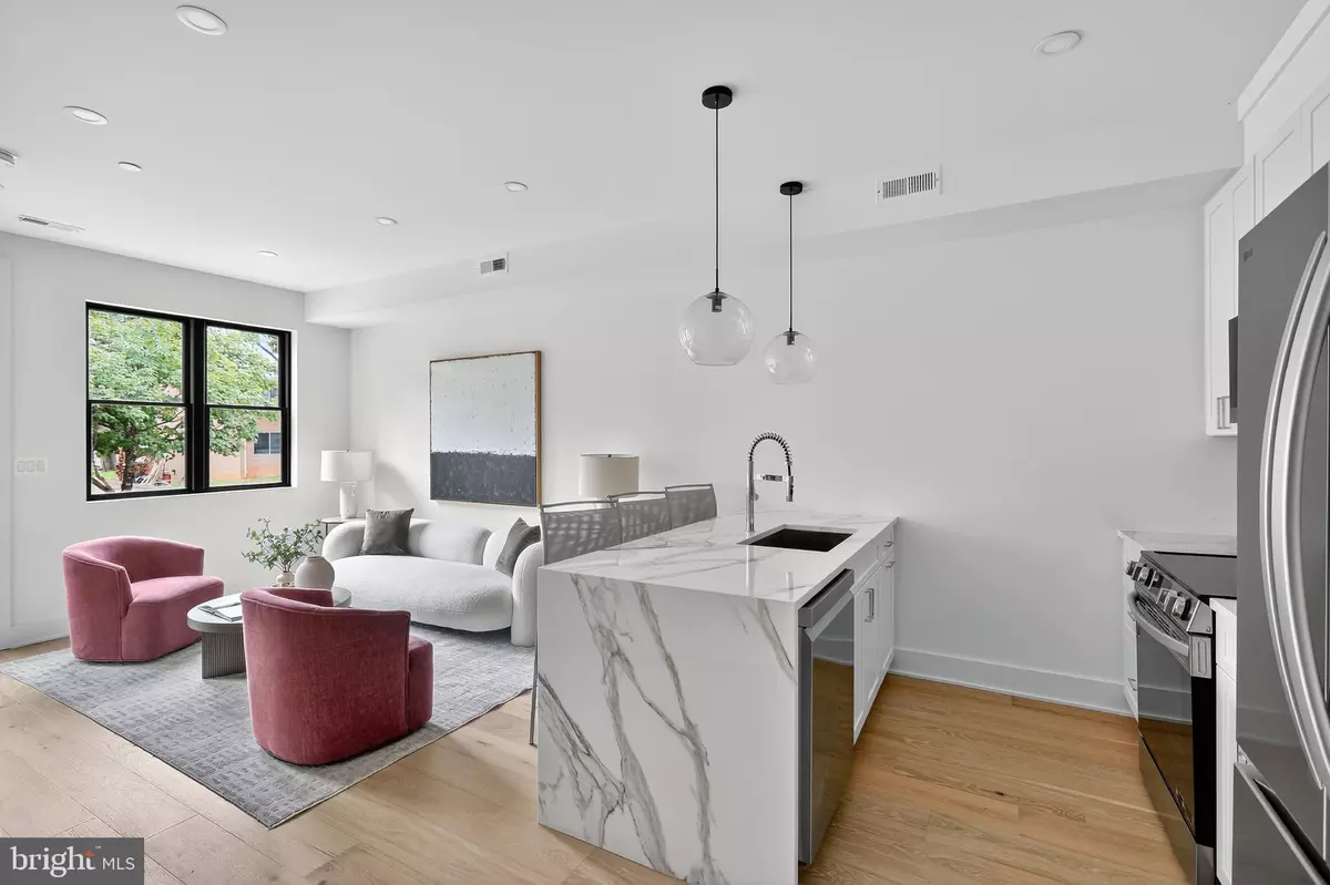 Washington, DC 20002,828 21ST ST NE #2