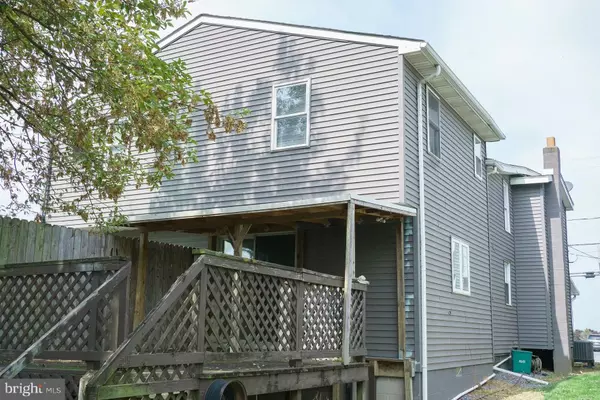 New Holland, PA 17557,950 W MAIN ST