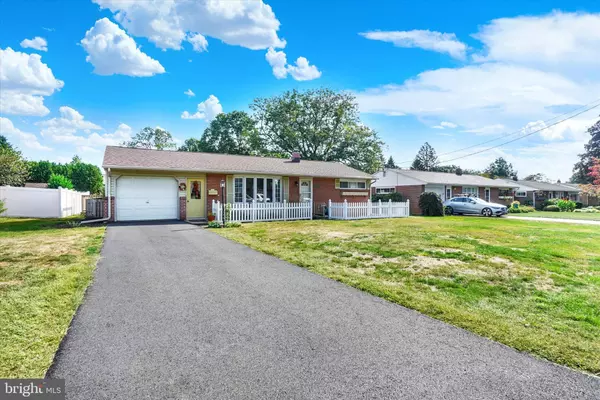 Mount Joy, PA 17552,225 S DELTA ST