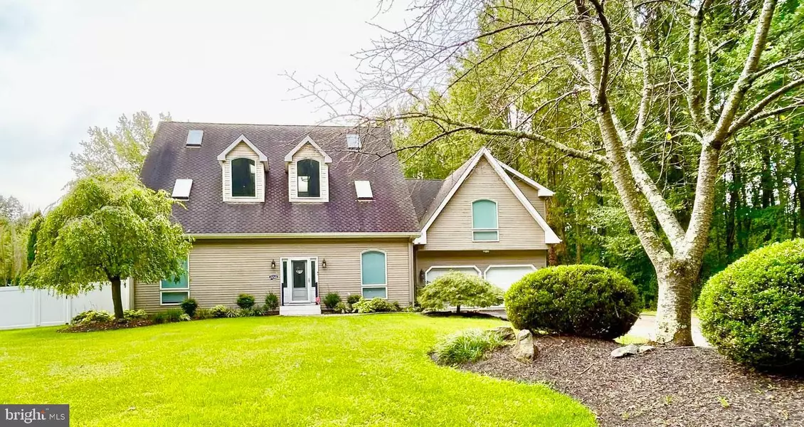 28546 SCHOOL HOUSE RD, Columbus, NJ 08022