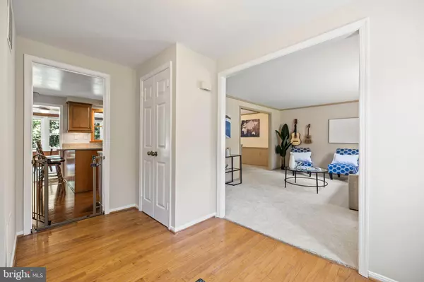 Fairfax, VA 22030,6116 KINGS COLOR DR