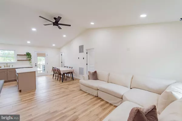 Kearneysville, WV 25430,268 GRANNY SMITH LN