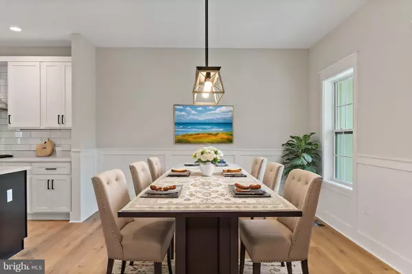 Shepherdstown, WV 25443,9 MISTLETOE LN