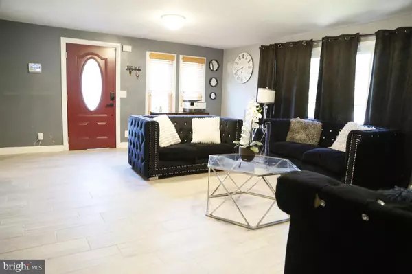 Dumfries, VA 22026,17421 TRIPOLI BLVD