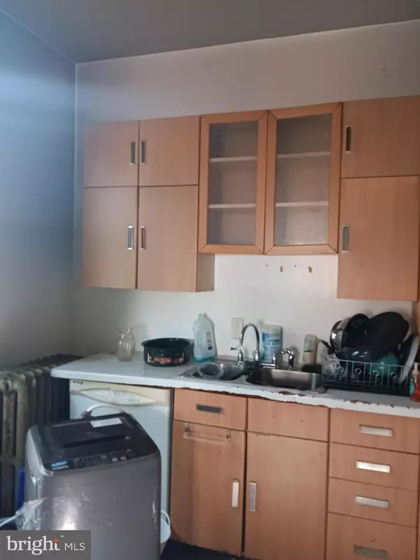 Philadelphia, PA 19141,4919 N 13TH ST