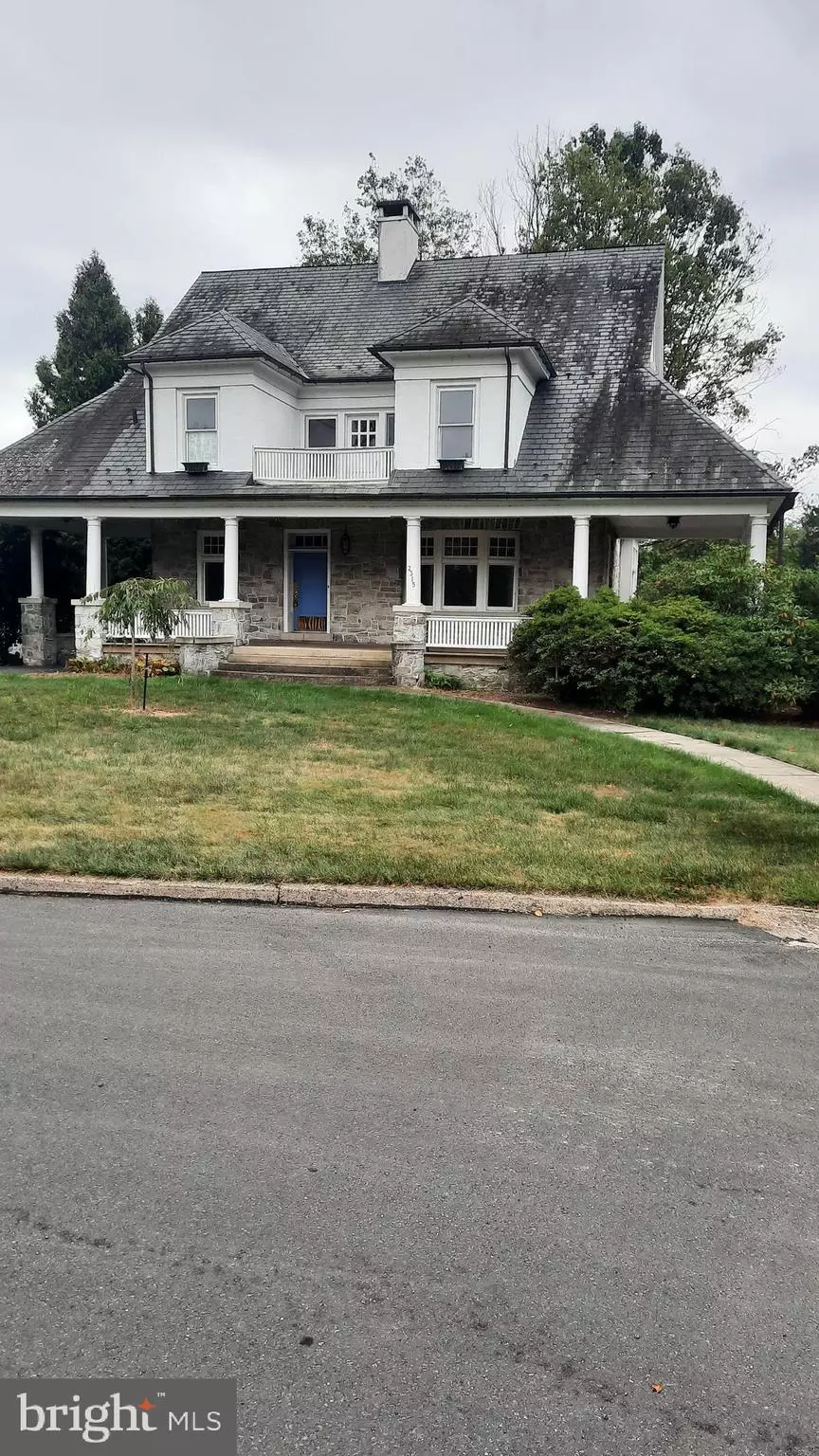 Harrisburg, PA 17104,2315 MAGNOLIA DR