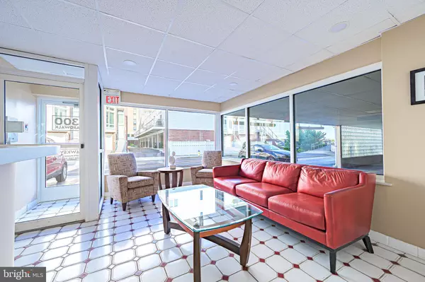 Ventnor City, NJ 08406,5300 BOARDWALK AVE #401-404