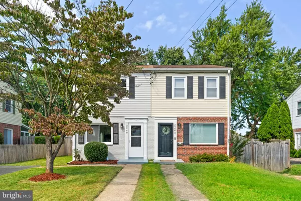 2248 ROANOKE DR, Alexandria, VA 22307