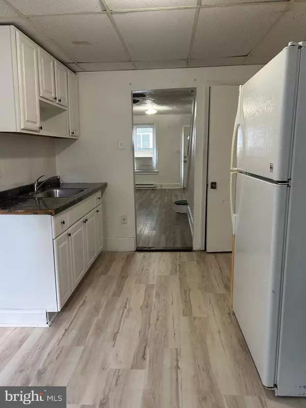 Coatesville, PA 19320,902 MERCHANT ST