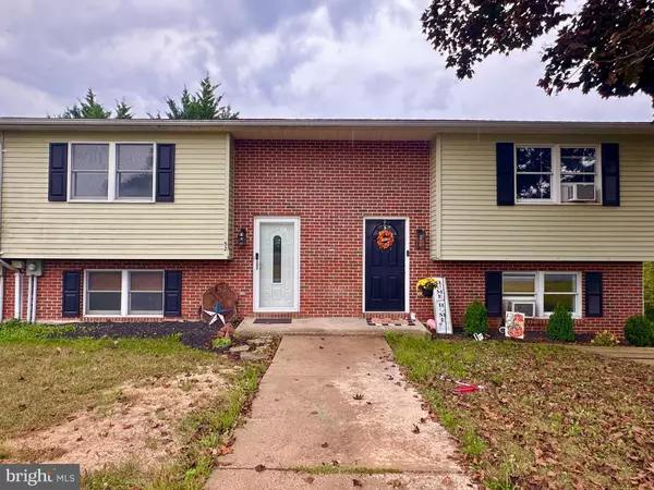 52 NOTTINGHAM DRIVE, Chambersburg, PA 17201