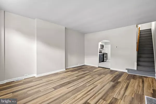 311 N SIMPSON ST, Philadelphia, PA 19139