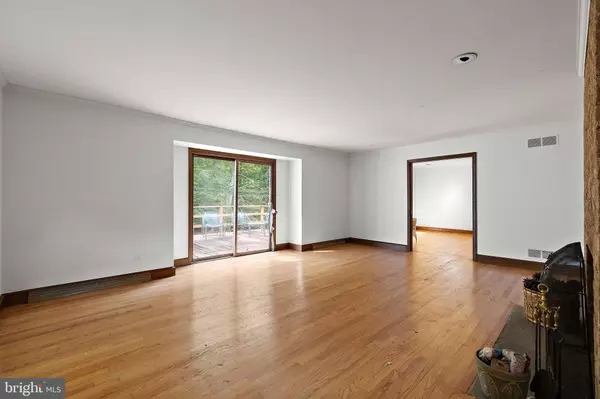 Wilmington, DE 19807,19 HARLECH DR