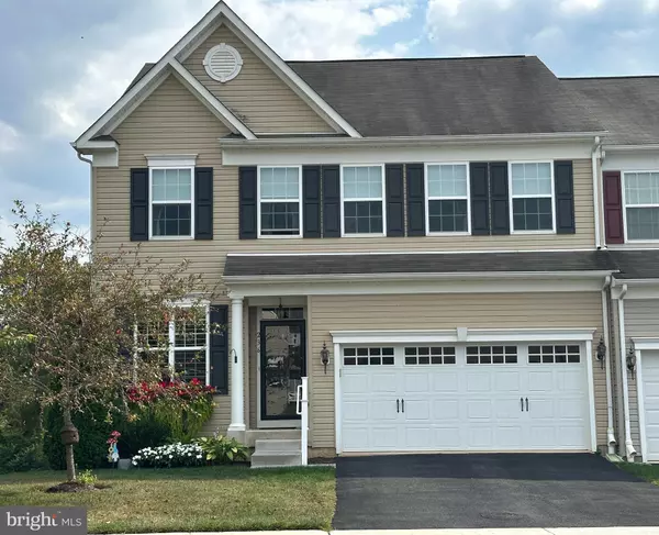 236 GREENVALE MEWS DR #1, Westminster, MD 21157