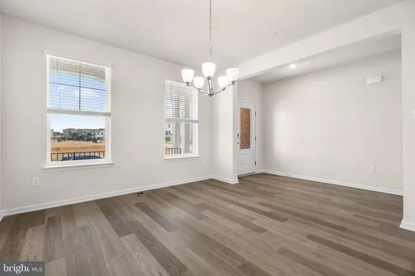 Rosedale, MD 21237,6 COMES RIDGE CT