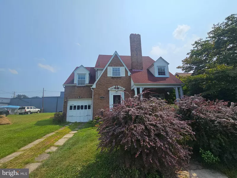 2951 N 6TH ST, Harrisburg, PA 17110