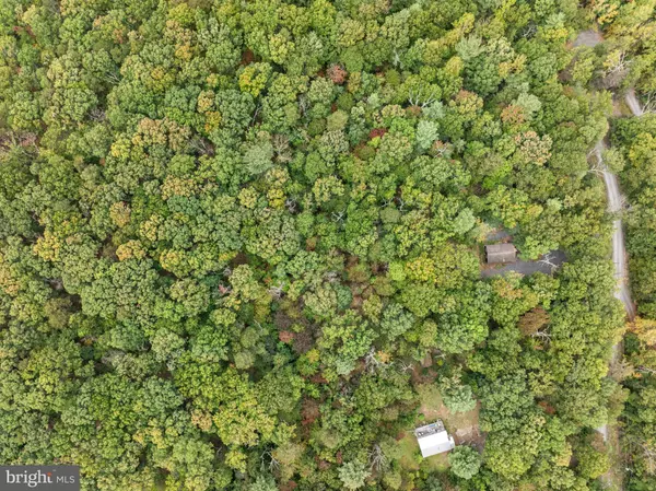 New Market, VA 22844,974 SUNDANCE RETREAT LN