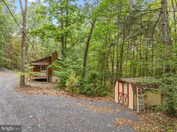 New Market, VA 22844,974 SUNDANCE RETREAT LN