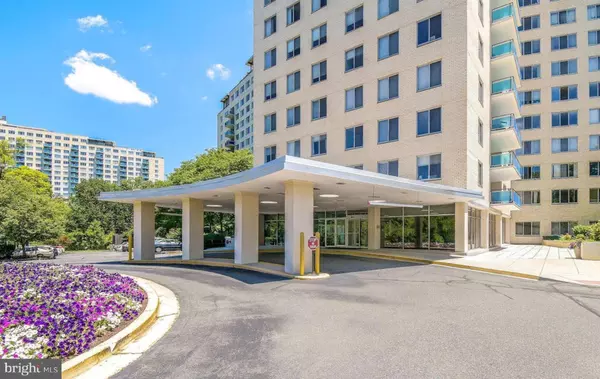 10401 GROSVENOR PL #328, Rockville, MD 20850