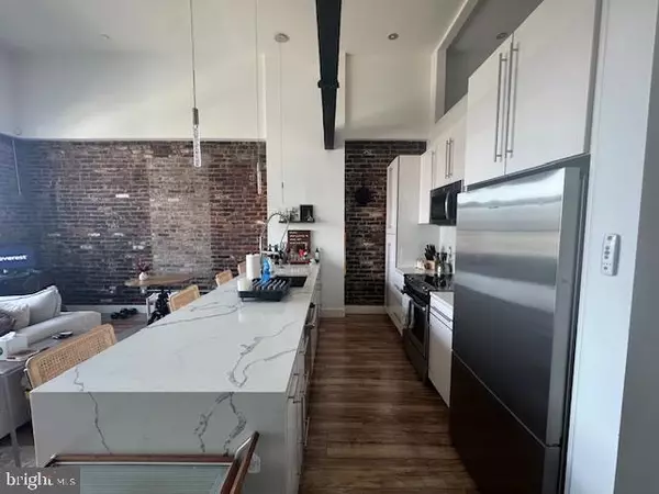 Philadelphia, PA 19123,620 N FRONT ST #2F