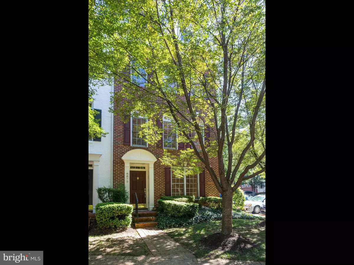 Vienna, VA 22182,8870 ASHGROVE HOUSE LN