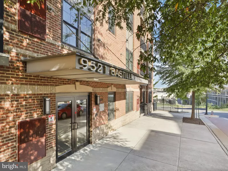 9521 BASTILLE ST #207, Fairfax, VA 22031