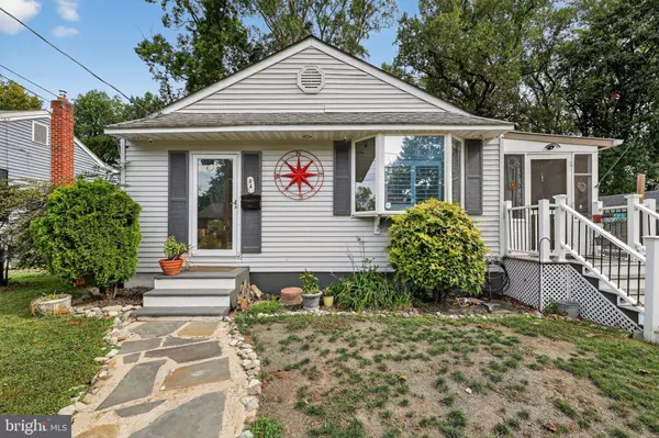 44 EDISON RD, Cherry Hill, NJ 08034