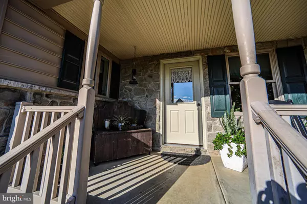 Morgantown, PA 19543,112 MAXWELL HILL RD