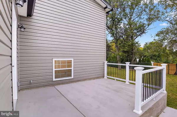 Linthicum Heights, MD 21090,902 WANDA RD