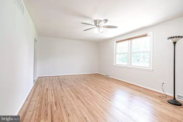 Blackwood, NJ 08012,110 HURFFVILLE RD