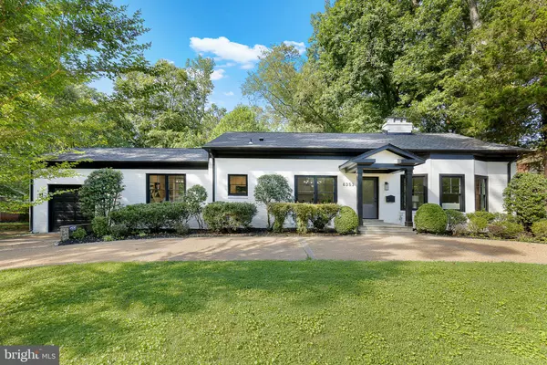 6353 CROSSWOODS DR, Falls Church, VA 22044