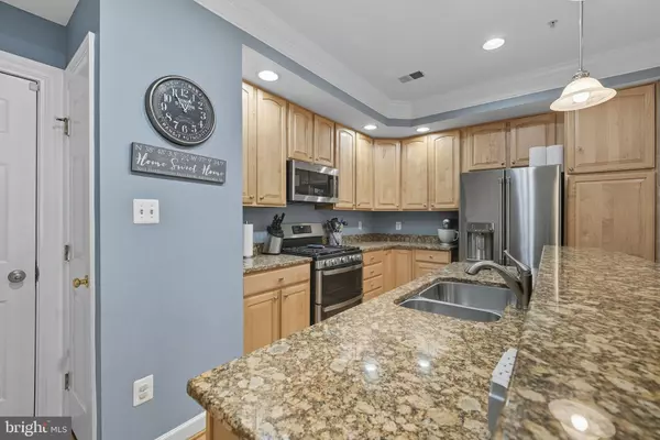 Alexandria, VA 22312,5611 HARRINGTON FALLS LN