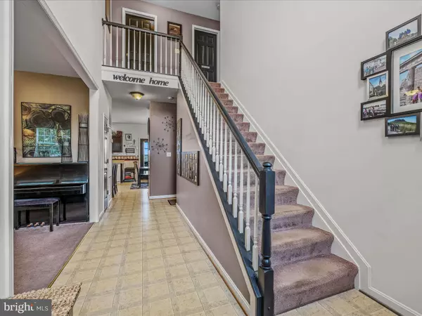 Martinsburg, WV 25403,554 BRAEBURN DR