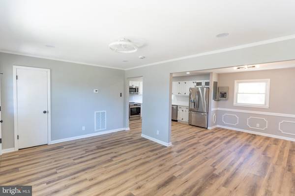 Middleburg, VA 20117,22260 SAINT LOUIS RD