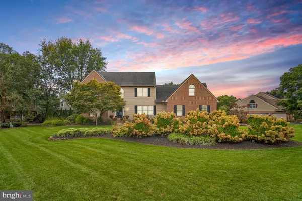 2757 PRIMROSE LN, York, PA 17402