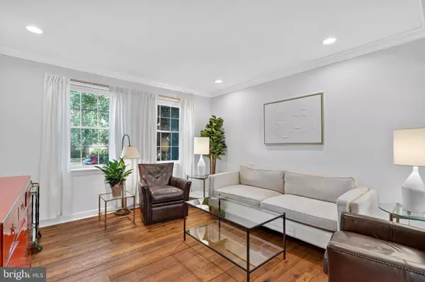 Alexandria, VA 22307,1107 BELLE VIEW BLVD #A1