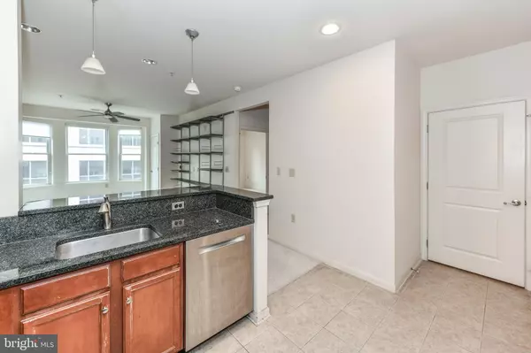 Fairfax, VA 22031,2665 PROSPERITY AVE #240