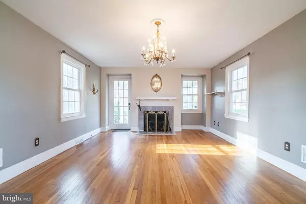 York, PA 17404,550 E CANAL RD