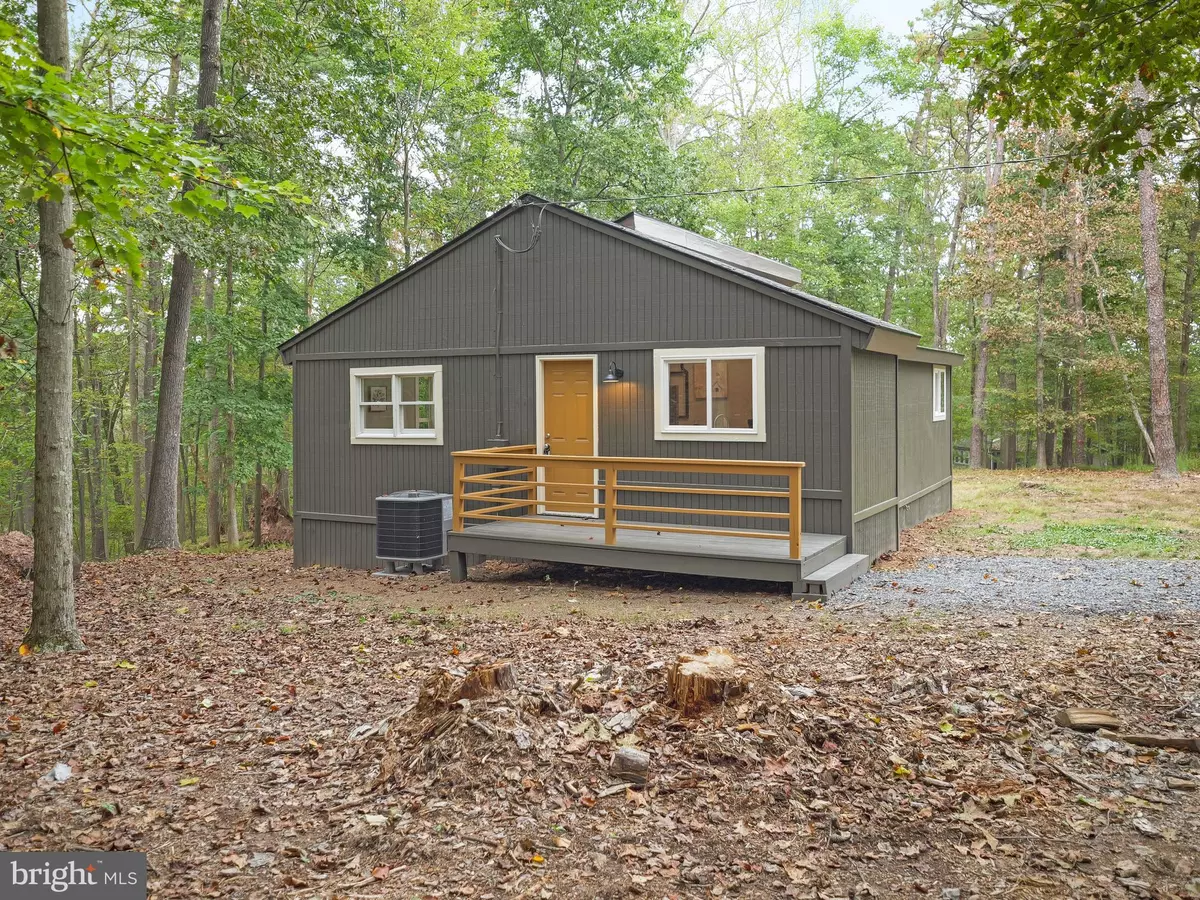 Hedgesville, WV 25427,53 MONACAN TRL