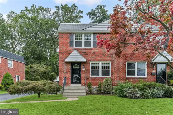 Narberth, PA 19072,410 COUNTRY LN