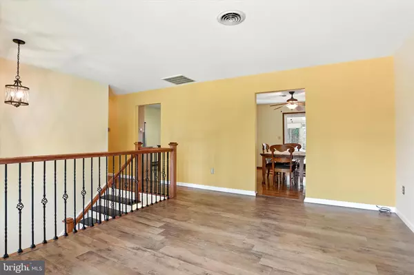 Harrisburg, PA 17111,6151 HOCKER DR