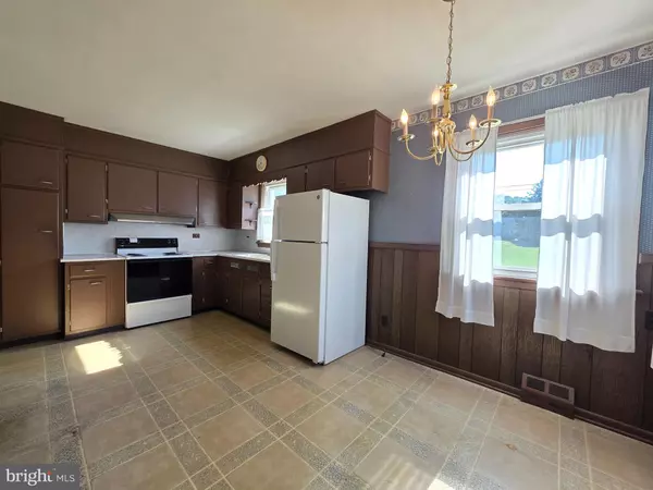 Stevens, PA 17578,17 KEELER AVE