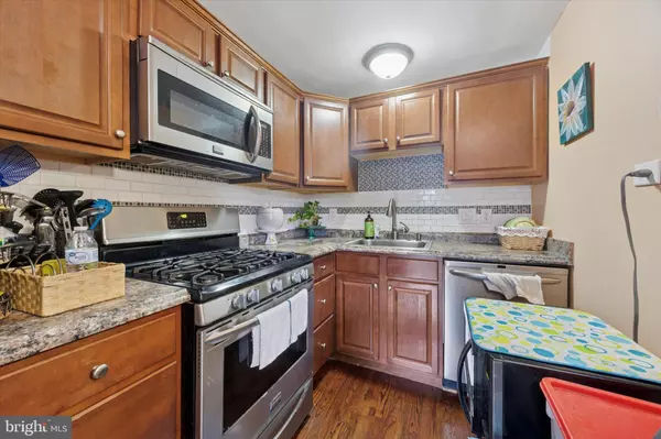 Philadelphia, PA 19151,7326 BROOKHAVEN RD