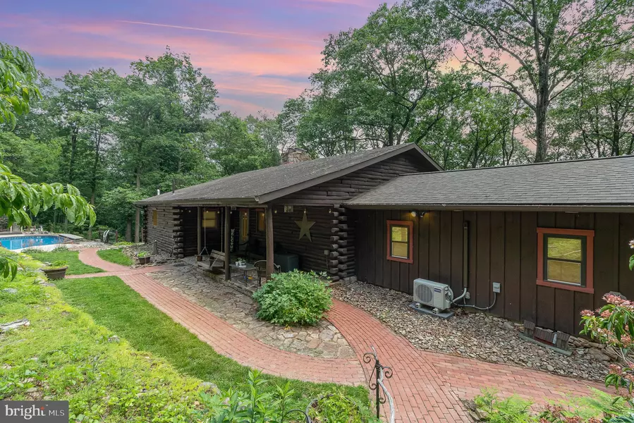 3380 ARMSTRONG VALLEY RD, Halifax, PA 17032