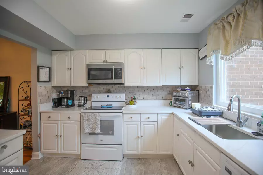 7232 MANDAN RD, Greenbelt, MD 20770