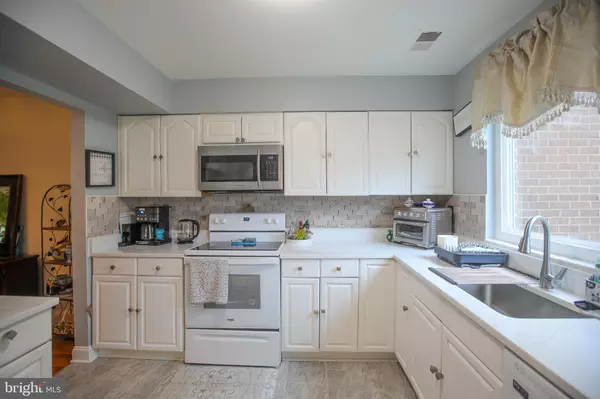 7232 MANDAN RD, Greenbelt, MD 20770