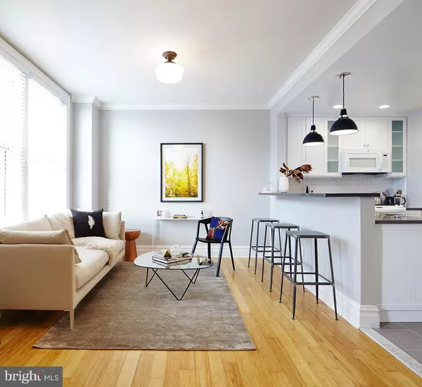 Philadelphia, PA 19102,1520-28 SPRUCE ST #210
