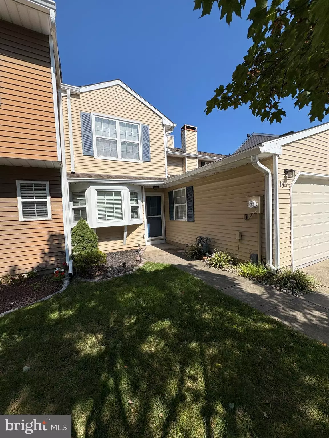 Bordentown, NJ 08505,13 AMHERST CT