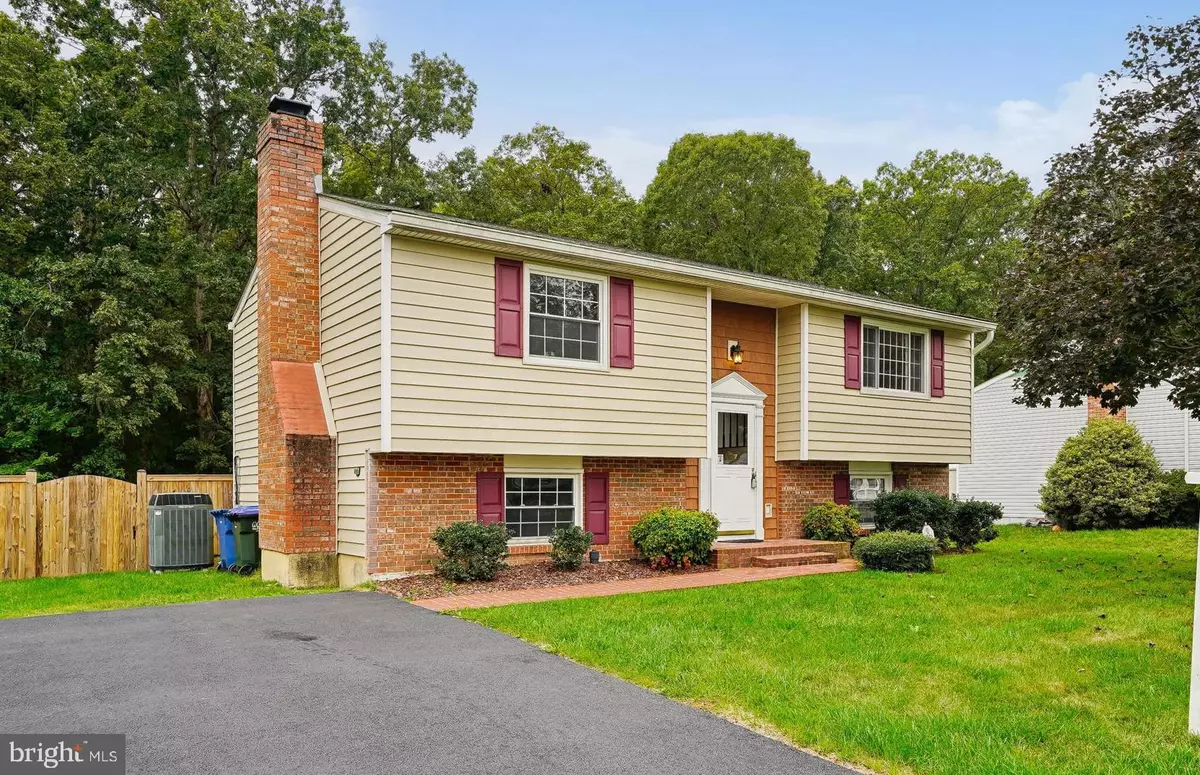 Centreville, VA 20120,15105 OLDDALE RD
