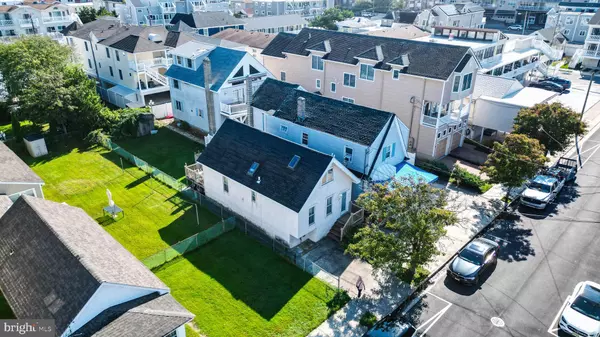17 S JEFFERSON AVE, Margate City, NJ 08402