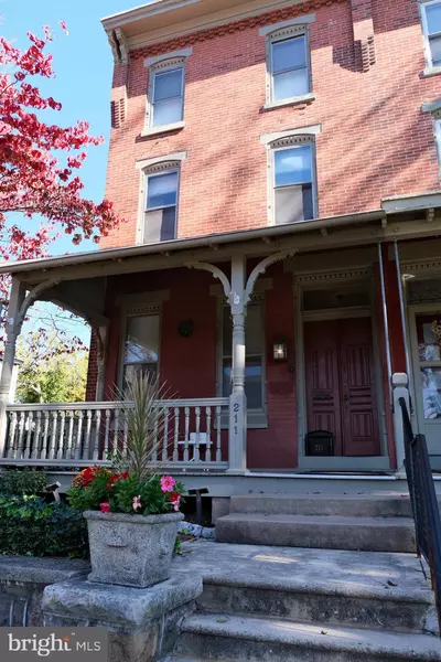 211 E FREEDLEY ST, Norristown, PA 19401